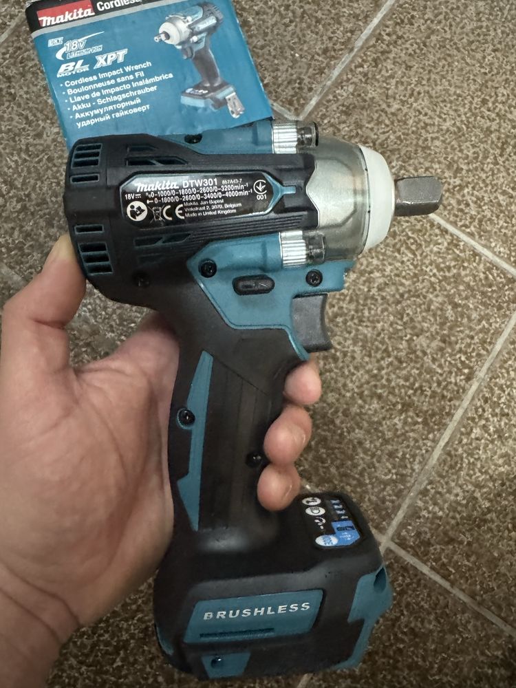 Акумулаторен гайковерт ударен MAKITA DTW301Z