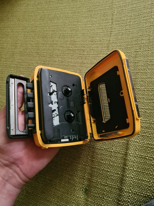 Sony Walkman Radio FM Sports Casetofon Portabil Drumetie WM-AF59