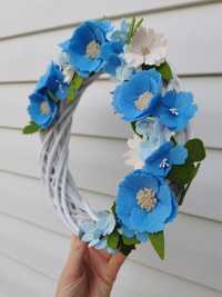 Coronita usa cu flori albastre