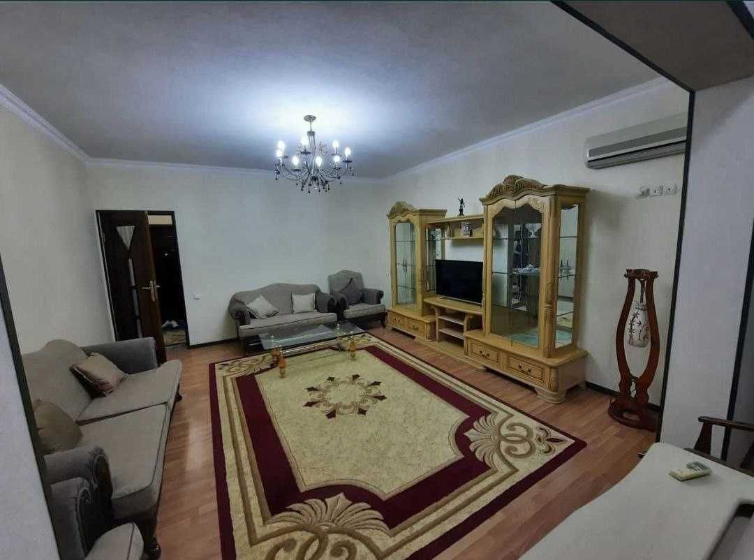 Сдам евро квартиру на Ойбек Космонавт