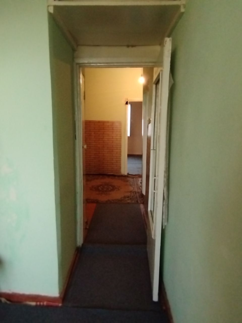 Продаётся квартира в 6 мкрн