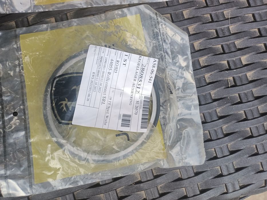 Inel exterior rulment John Deere