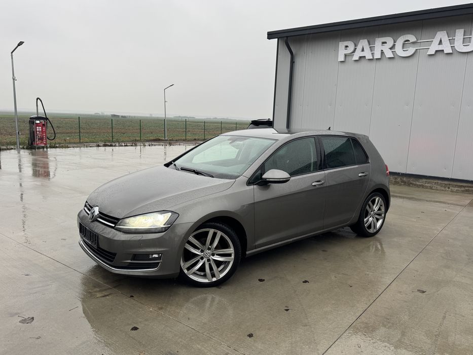 VW Golf 2014 Automat/bi xenon/navigatie/scaune incalzite/alcantara