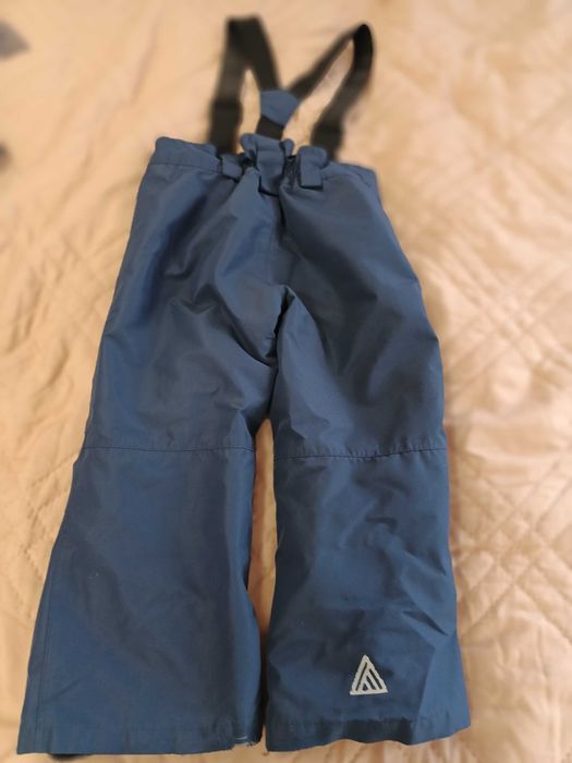 Ски яке  + подарък ски гащеризон 104 см -25 лв