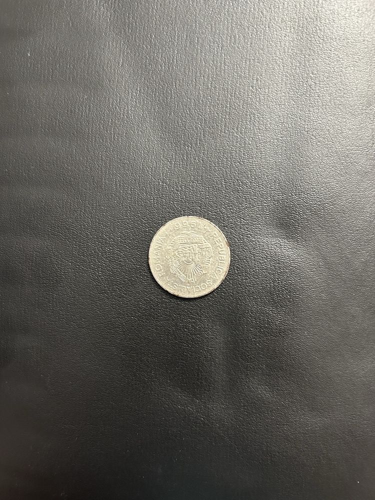 Vand moneda de 1 leu din anul 1966