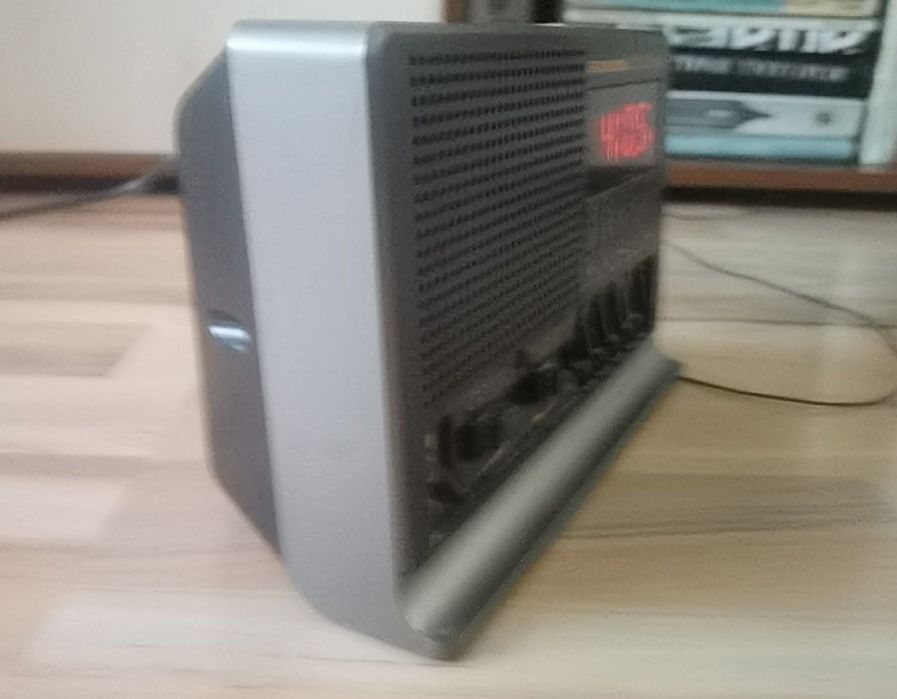 Radio cu ceas Grundig Sonoclock 700 retro vintage colecție anii 80