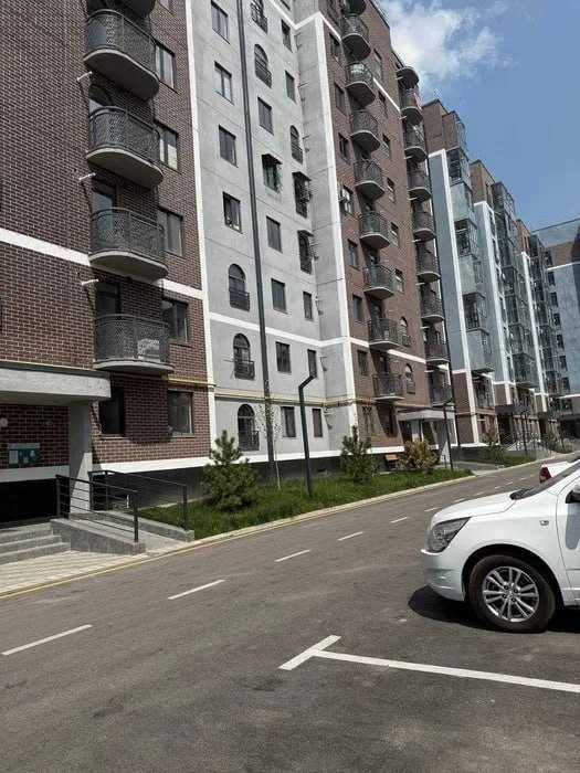 Продаётся квартира 26 м², монолит, метро Олмос*
