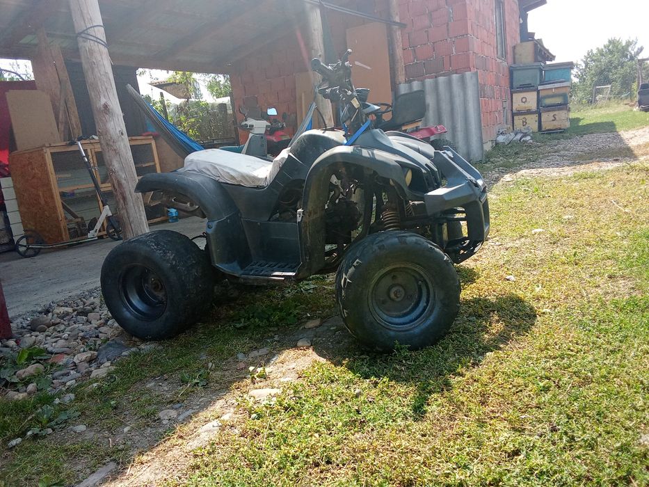 ATV 124 negru...