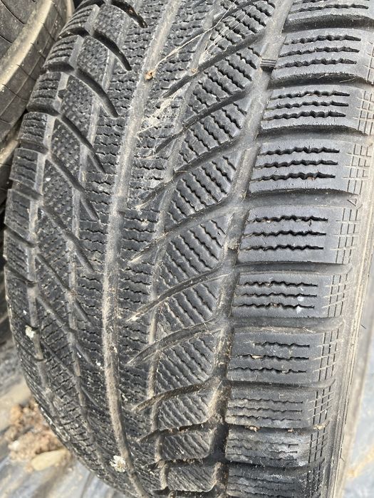 Зимни гуми 245.40.18