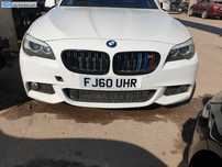 Bara Spoiler Fata M Cu Spalatoare si Locas Senzori Parcare BMW Seria 5 F10 F11 2009 - 2014 Culoare 300 Alpinweiss [C5242]