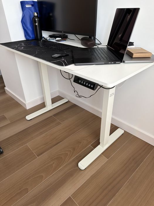 Регулеруемо бюро НОВО 120х60