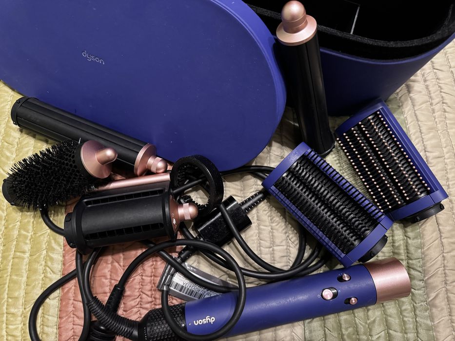 Маша Multistyler Dyson Airwrap HS05 long и дифузер