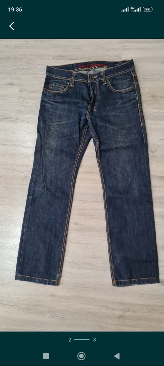 Продам джинсы колинс остан  классика в отличном состоянии.Размер 46-48
