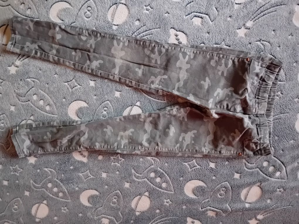 Дънки за момиче, запазени