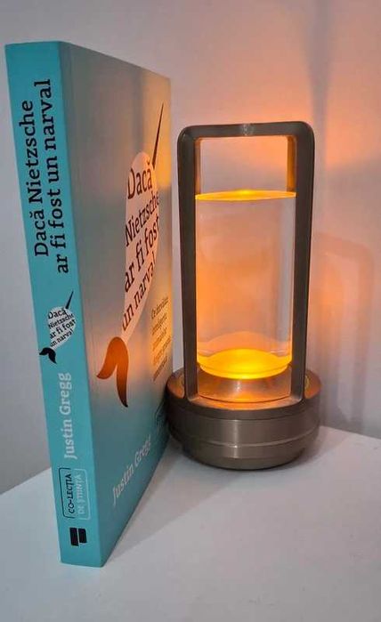 Carte Dacă Nietzsche ar fi fost un narval