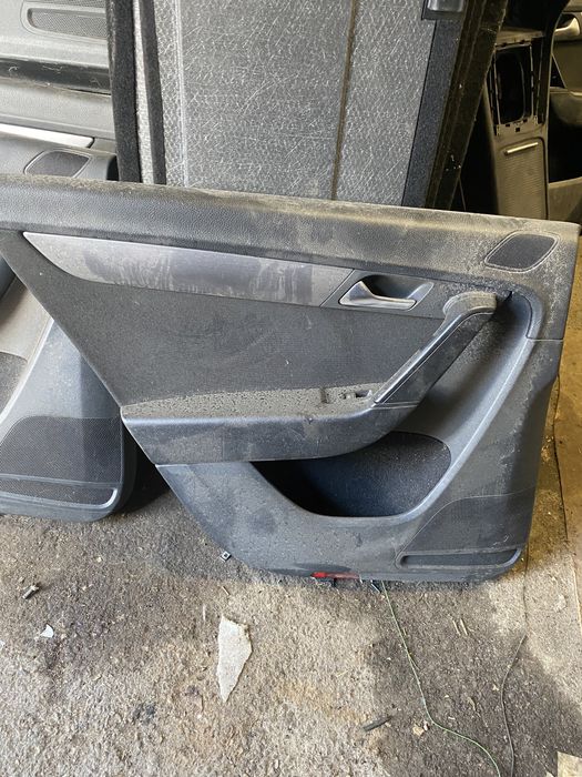 Кори врати Пасат б6,7 предни и задни