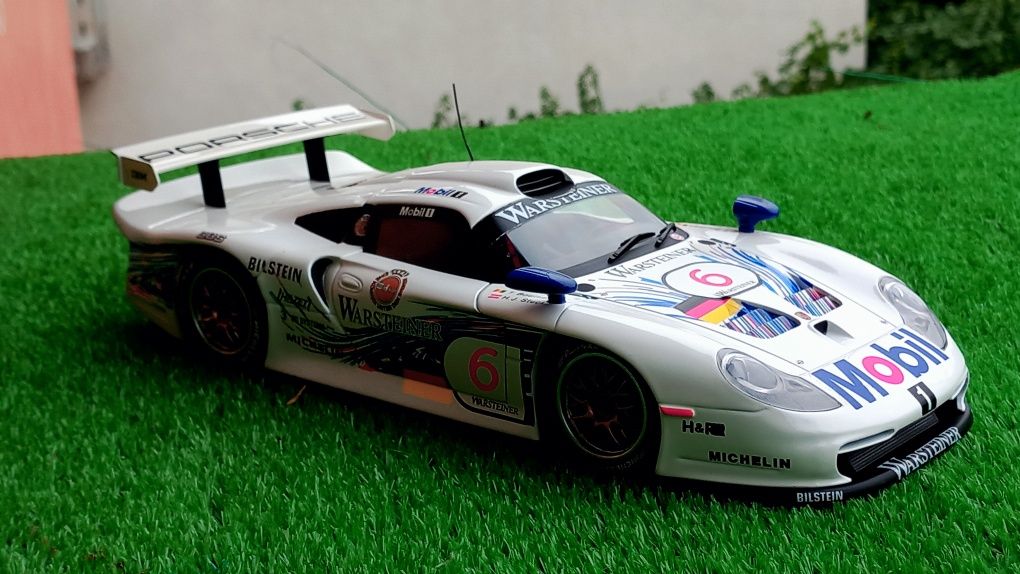 Ut models Porshce GT1 1/18