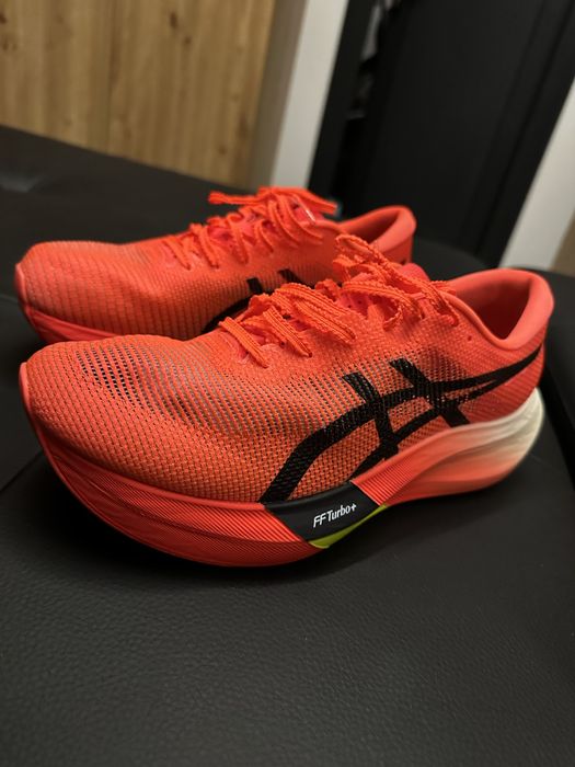 Обувки Asics за бягане