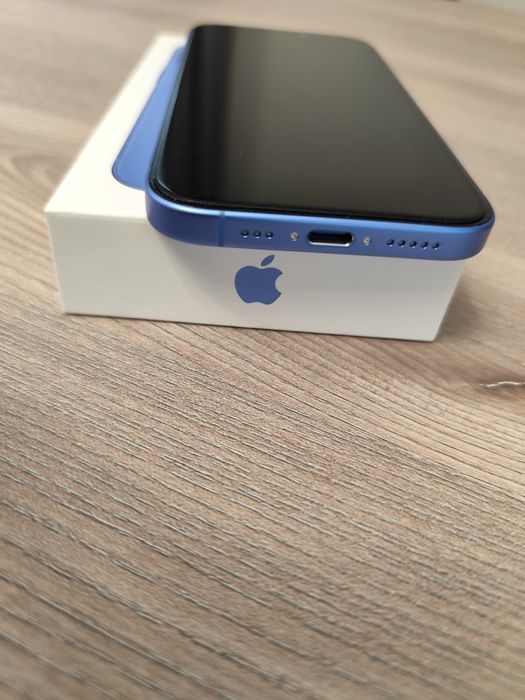 IPhone 16 128 GB Нов Телефон.