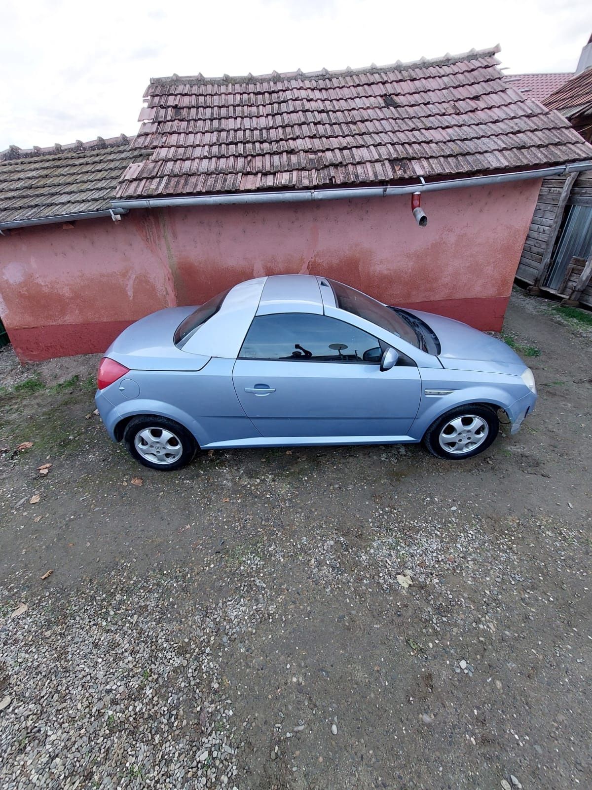 Dezmembrez Opel Tigra 1.4 benzina
