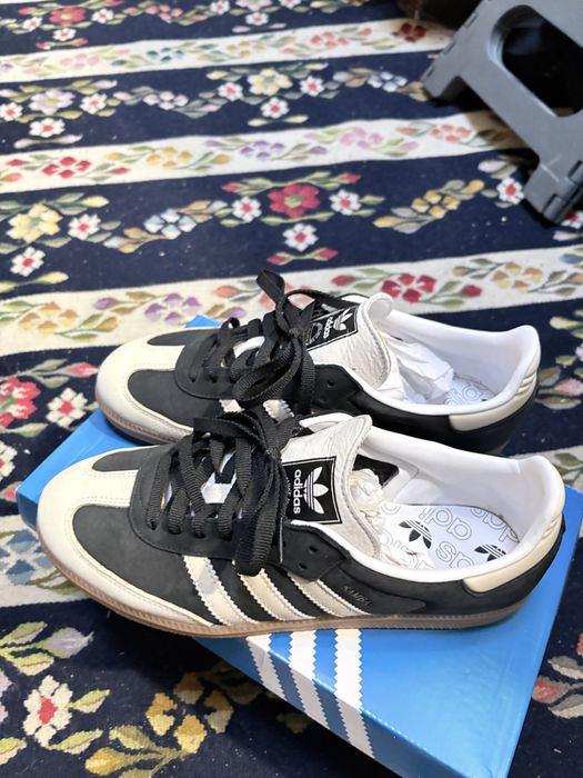 Adidasi noi originali