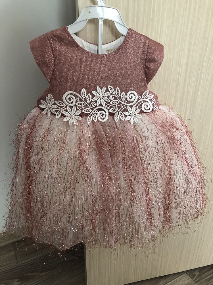 Продам платье детское/ новогодняя  Бусинка