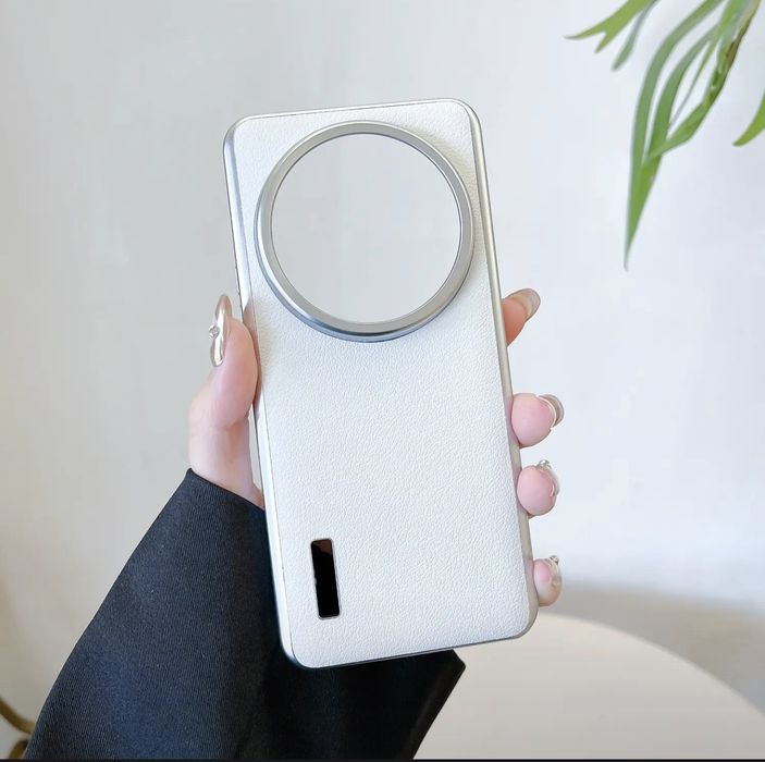 Продаю чехол на Xiaomi 13 ultra