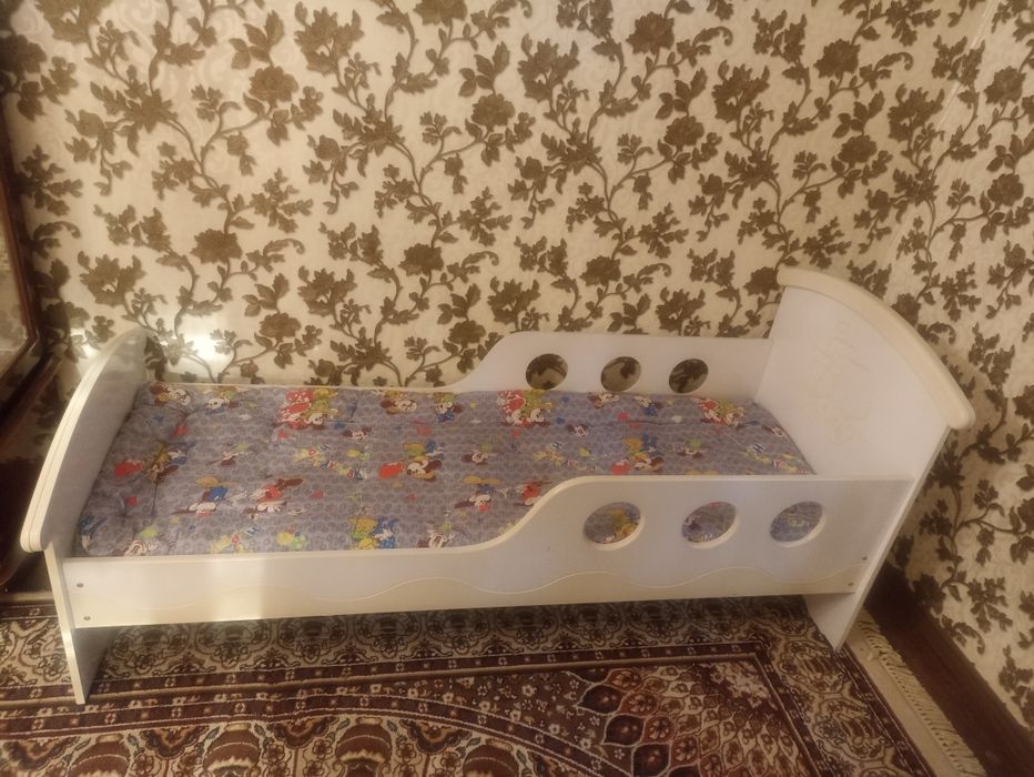 Детские кроватки