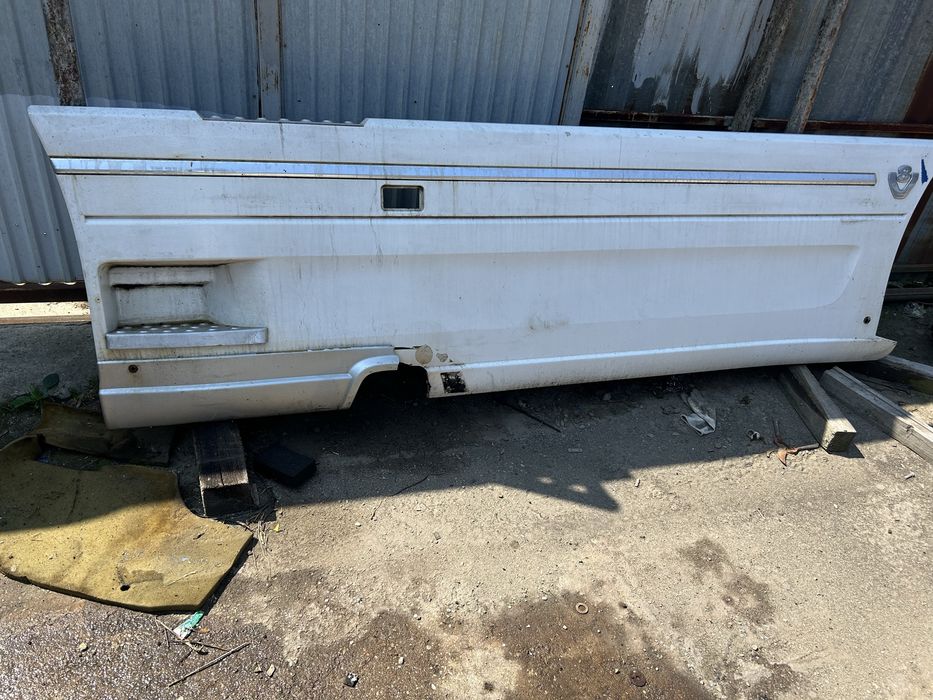 Laterala carena rezervor scania