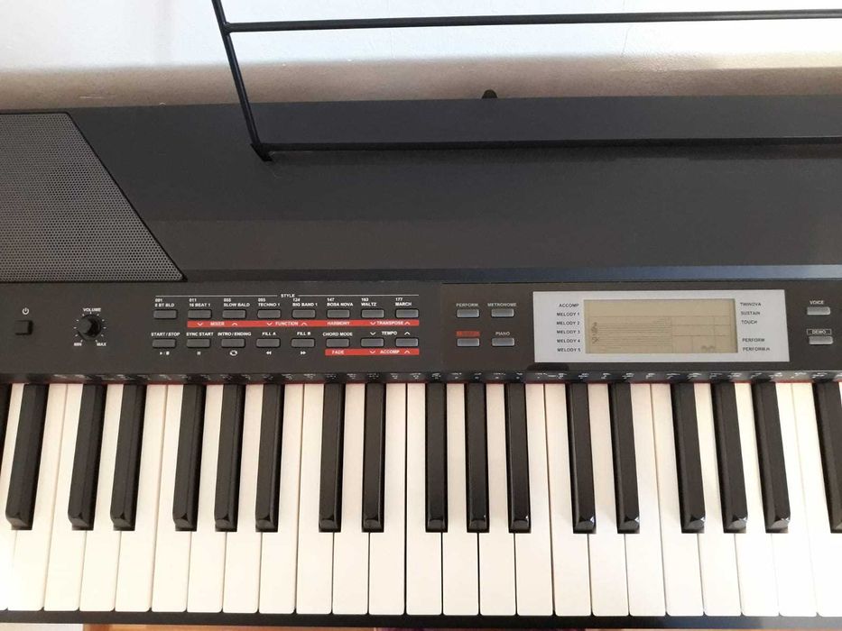 SP4200/BK Medeli Performer Series Pian Digital + suport