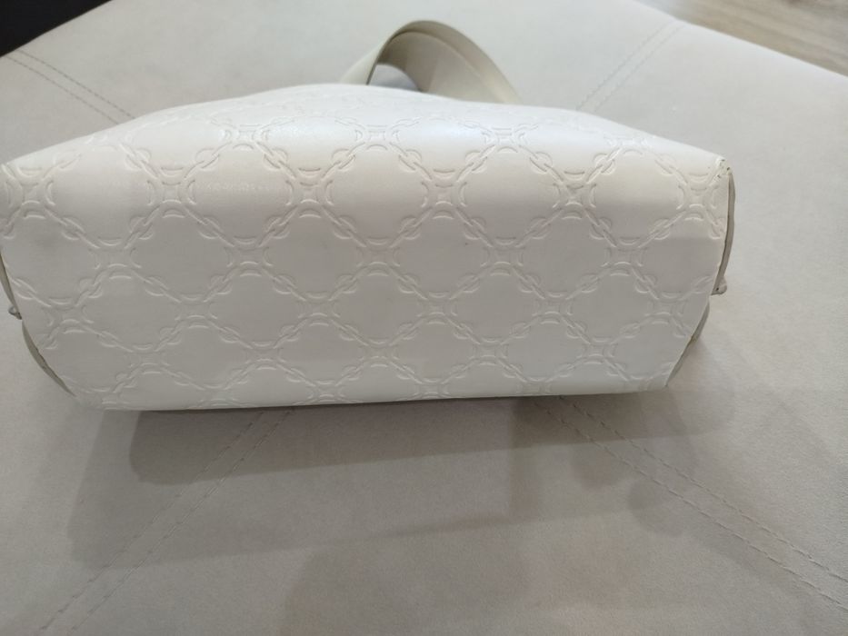 Mango черна и бяла чанта