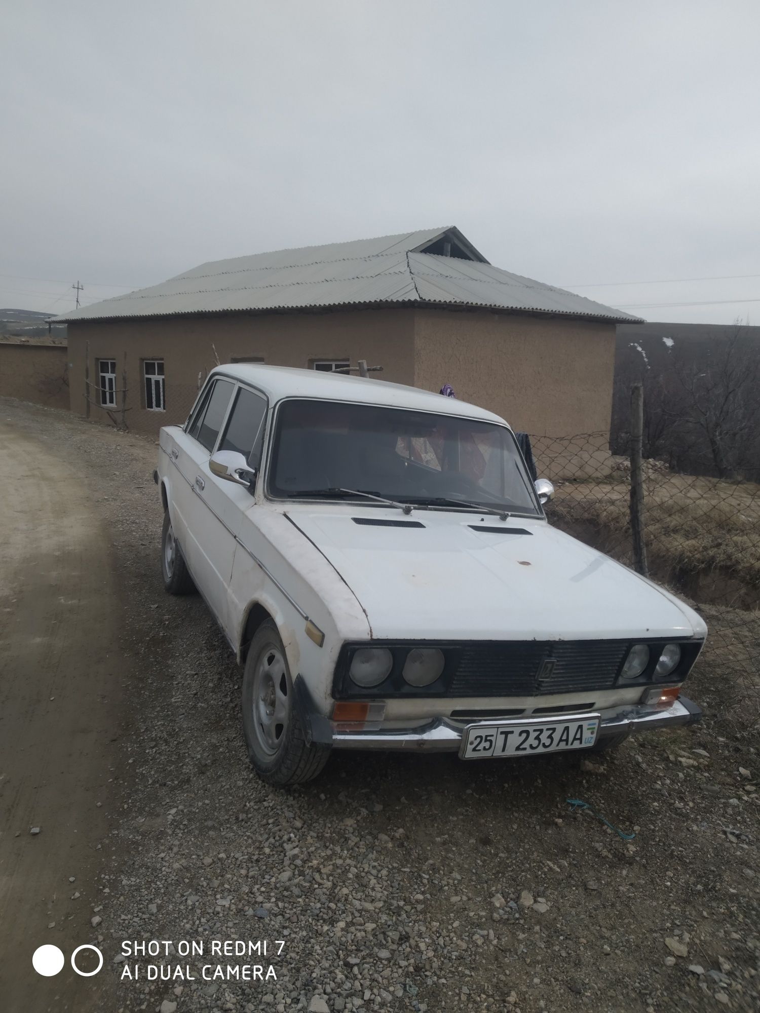 Jiguli 06 oq rangli