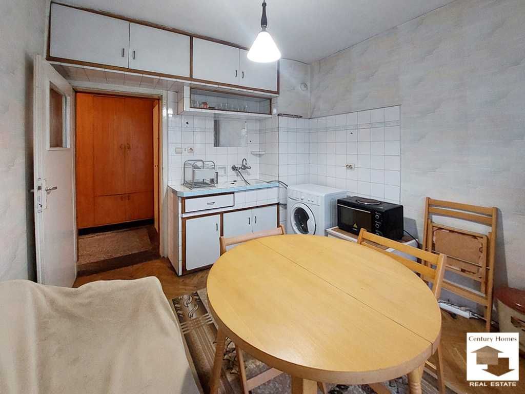 104919 Изцяло южен апартамент с три стаи на бул. България, В. Търново