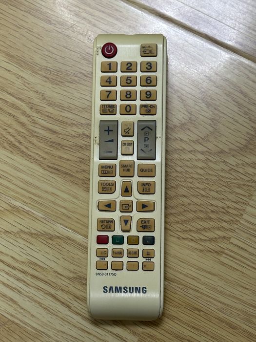 Televizor Samsung SMART 80cm 400 RON doar astazi !!!