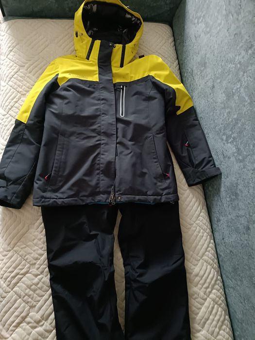 Продам лыжный костюм женский