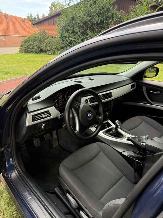 Bmw 318D Touring 2012