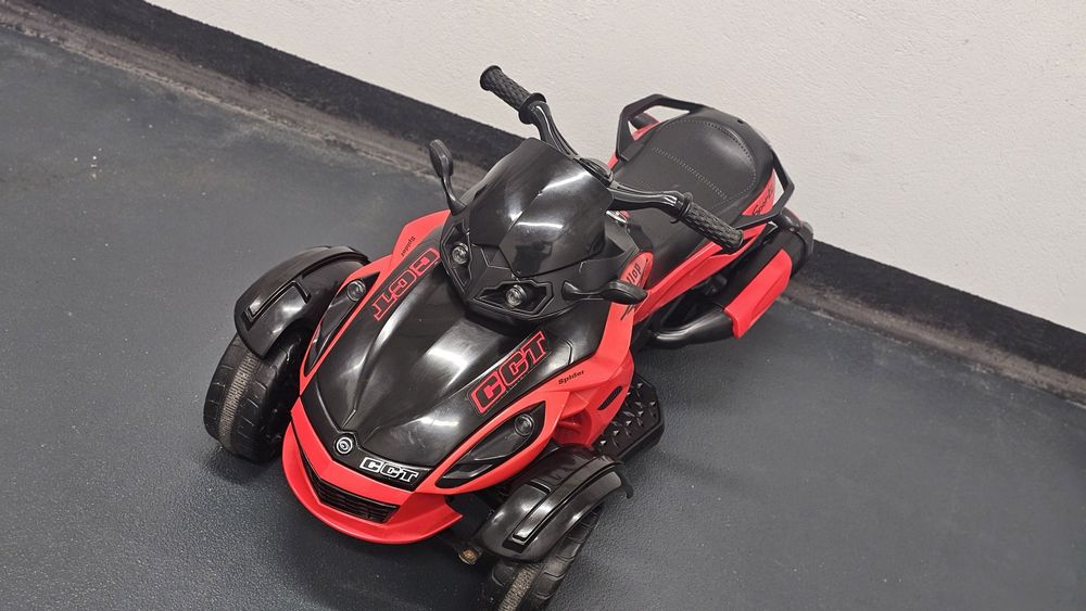 Trike Electric pentru Copii – Varianta cu 2 Motoare 12V