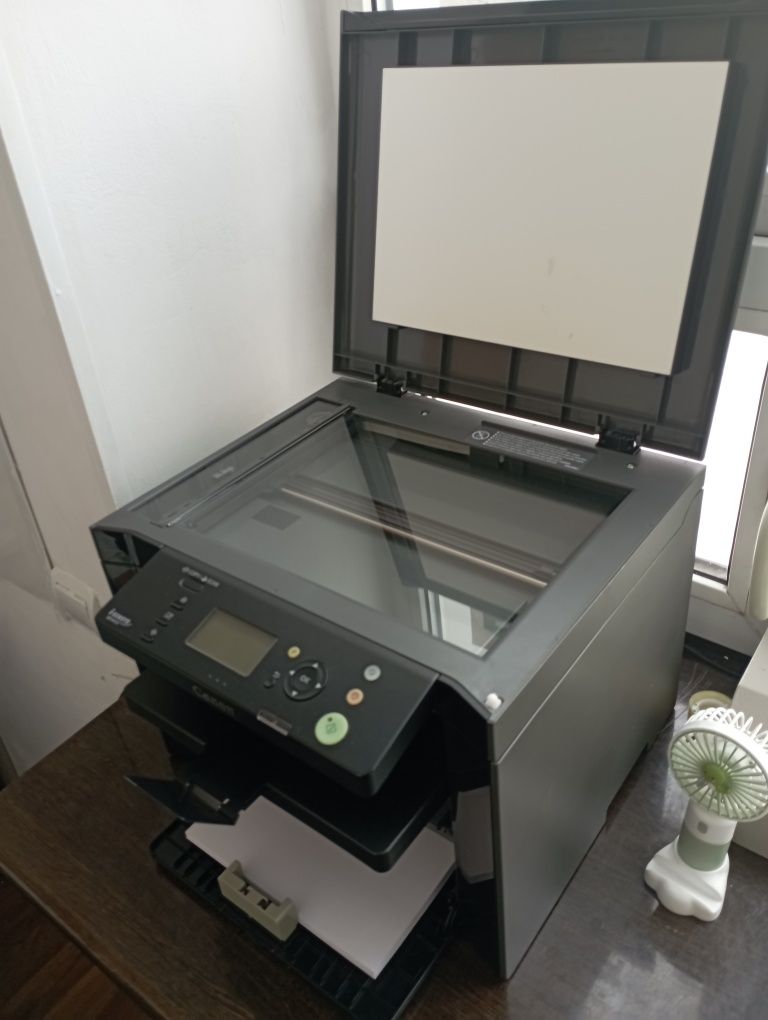 Принтер 3в1 өте жақсы жағдайда!