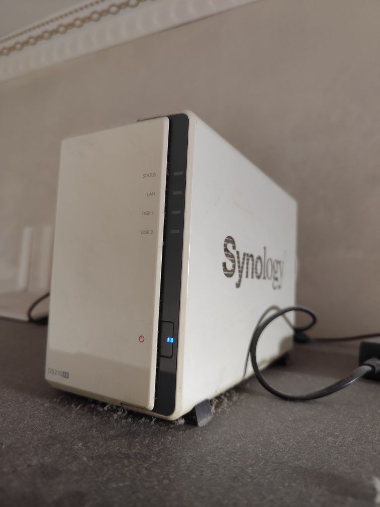 Сетевой накопитель Synology DS216se