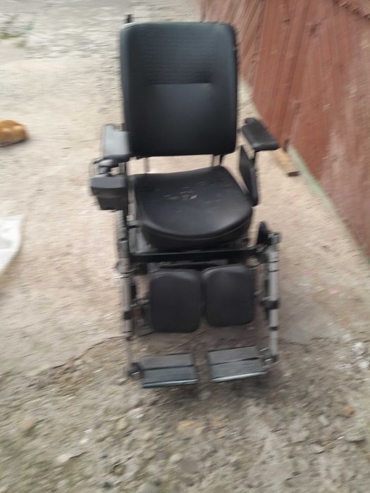 Carucior persoane cu dizabilități