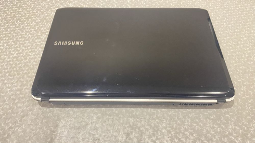 Ноутбук Самсунг