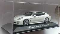 Macheta Porsche Panamera Diesel 2009 - Minichamps 1/43