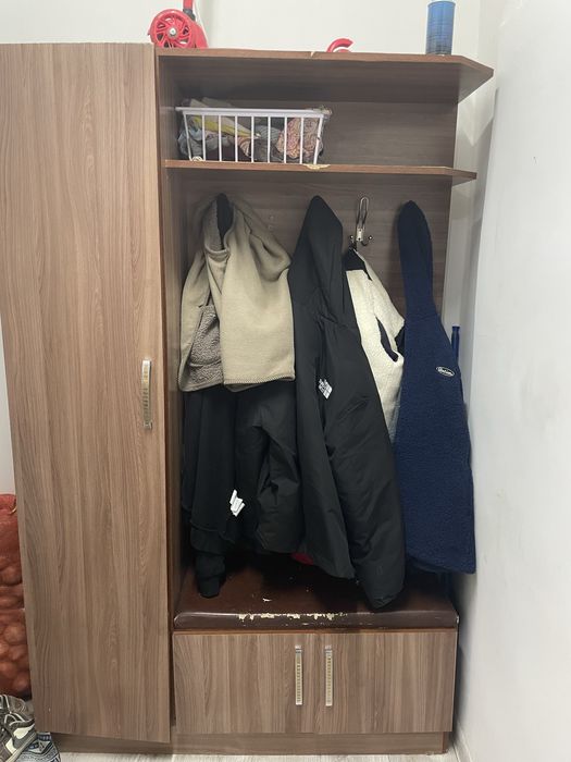 Шкаф для прихожей