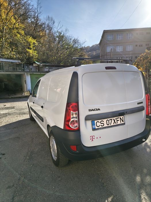 Vând Dacia Logan Van