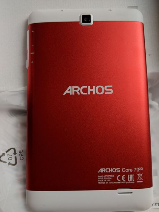 Tableta noua Archos Core 7" cu SIM