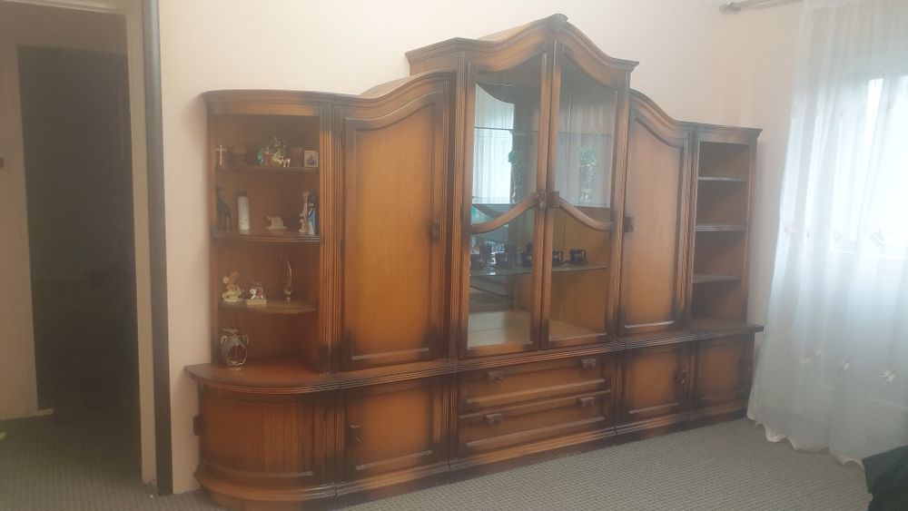 De vanzare mobila sufragerie din lemn masiv