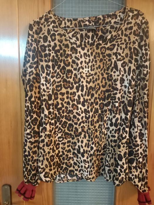 Bluza animal print cu manșetă  tricotata