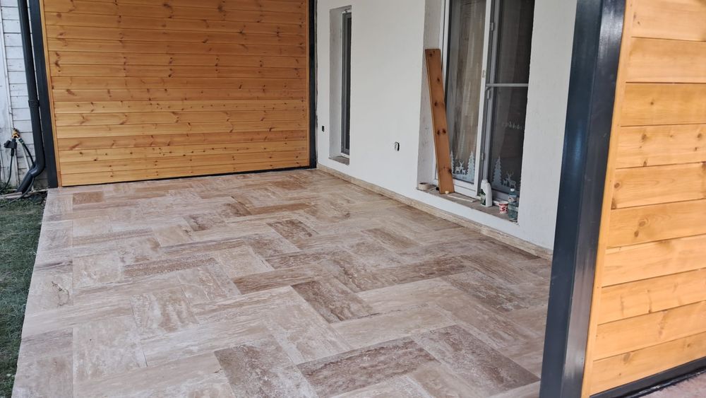 Scari,Glafuri, blaturi, pardoseli din marmură și granit