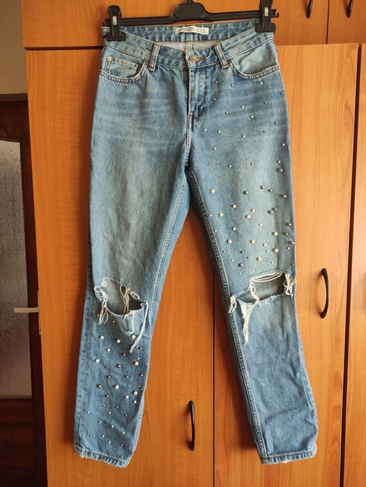 Vând blugi de dama Zara