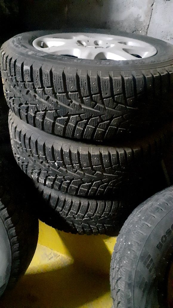 Титанка 225/60 R16 зимний покришка